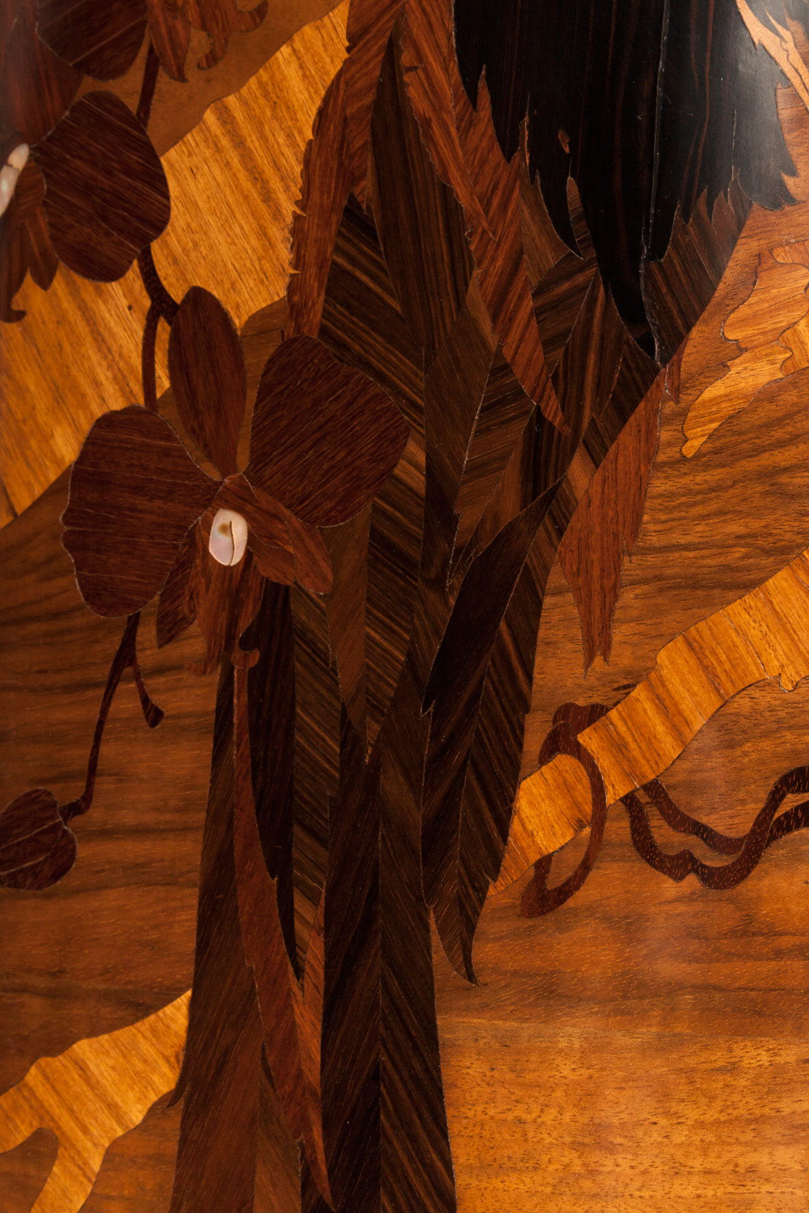 Majorelle 'Aux Nenuphars' Corner Cabinet